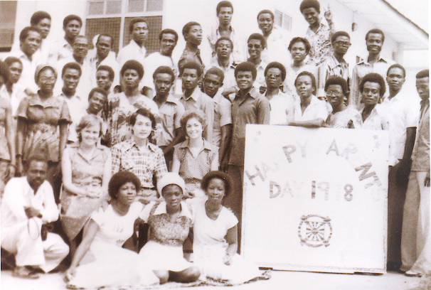 Missionaries in Ghana with members (1978)