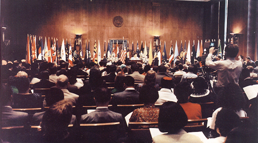 Representatives of the United States leadership listening to Mrs. Moon's speech