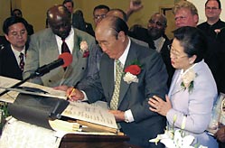 Rev. Moon with Christian leaders